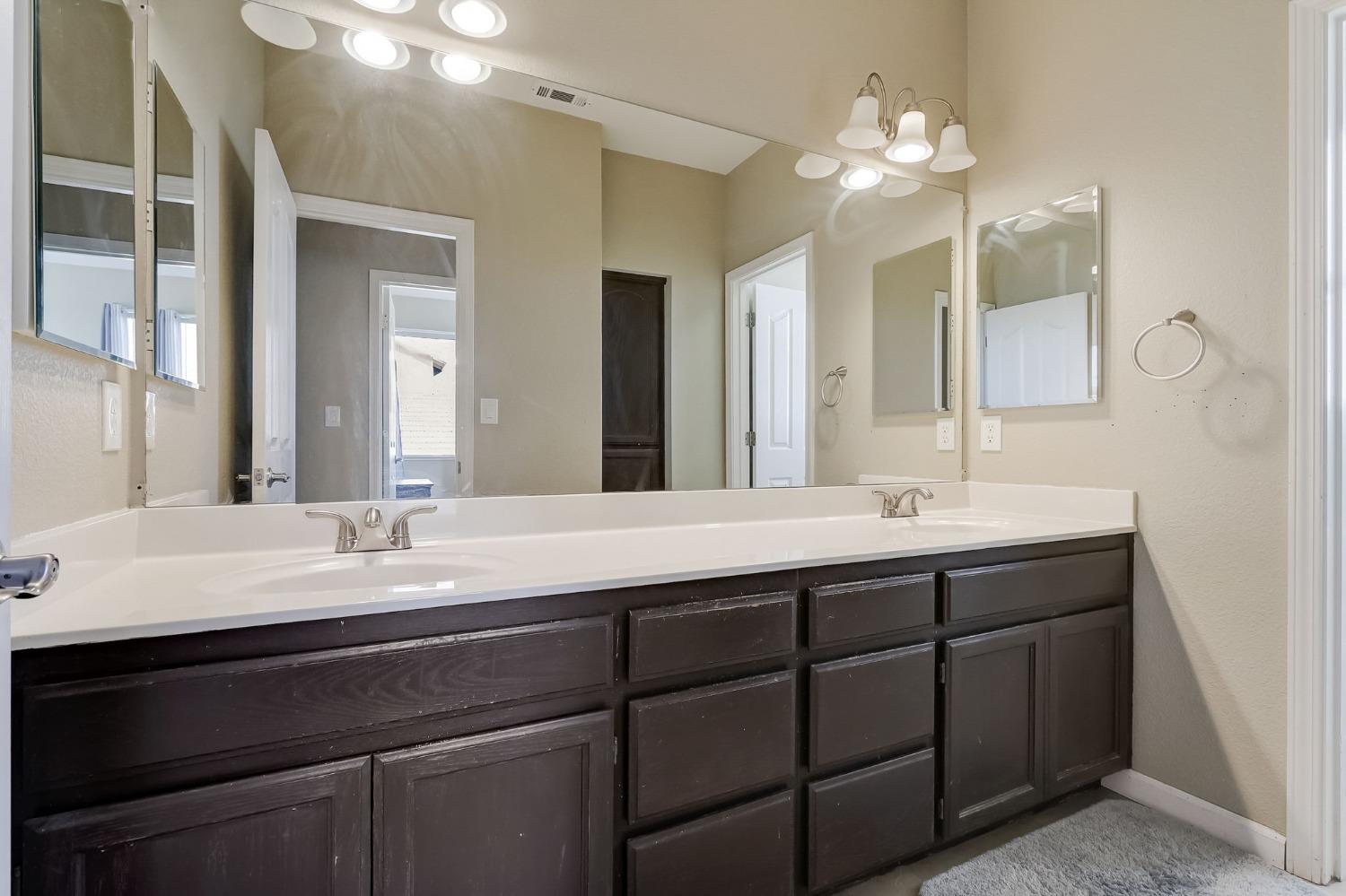 Mokelumne Court, Antioch, California image 37