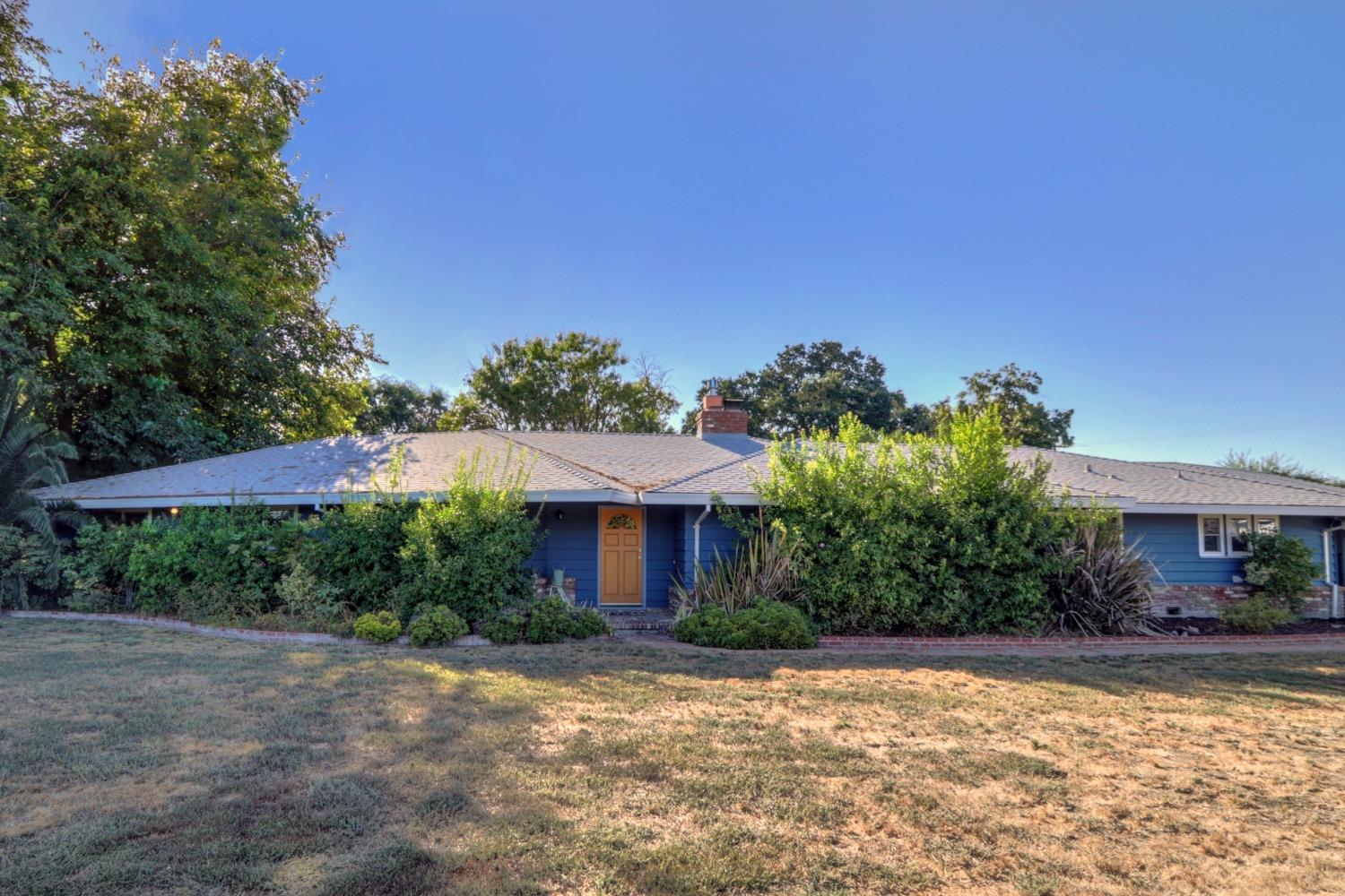 Photo of 22510 Myrtle Ln in Woodland, CA