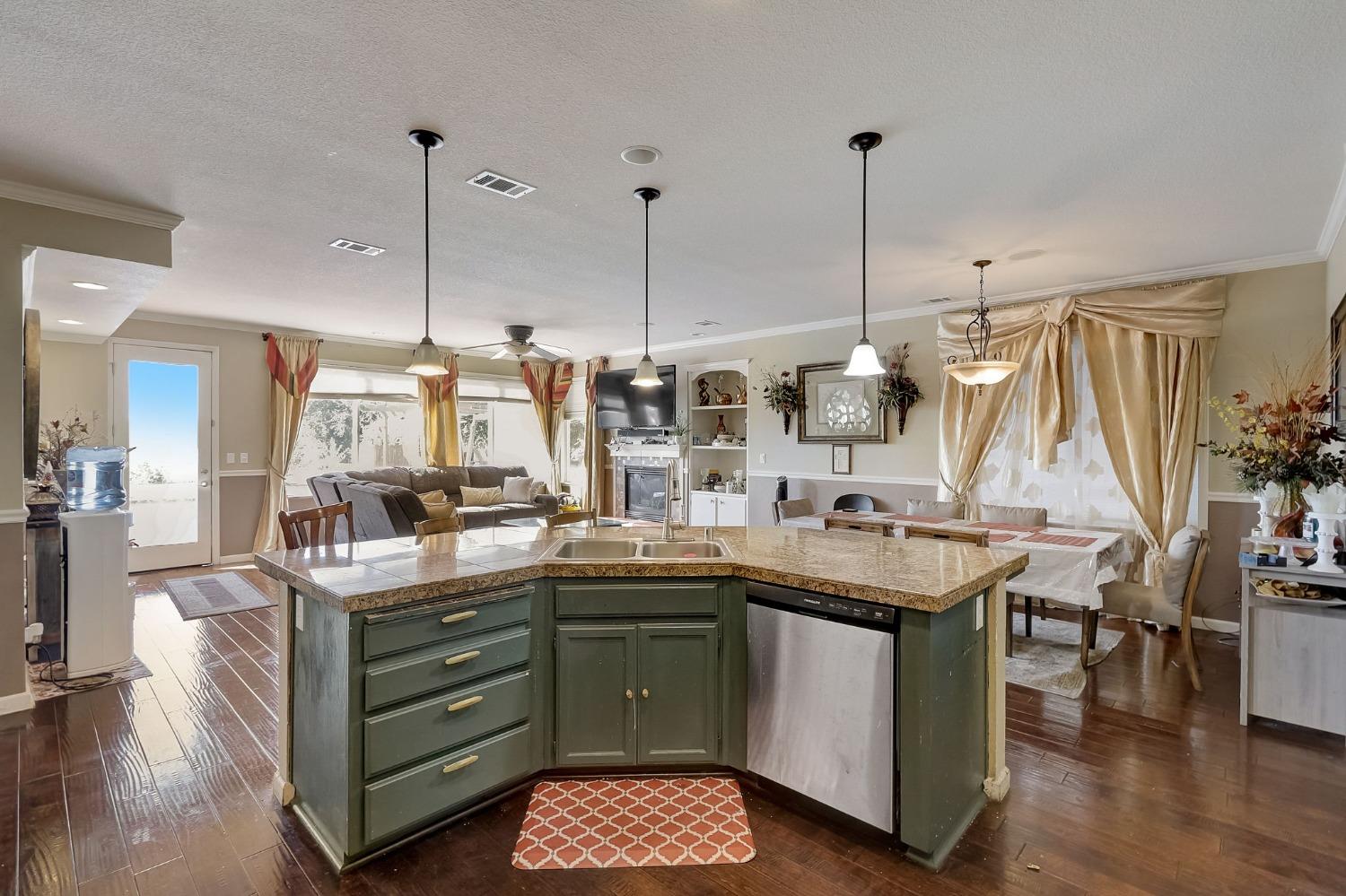 Mokelumne Court, Antioch, California image 27