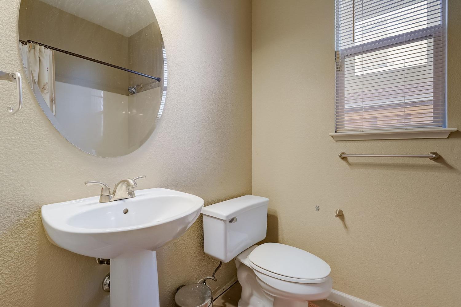 Mokelumne Court, Antioch, California image 33