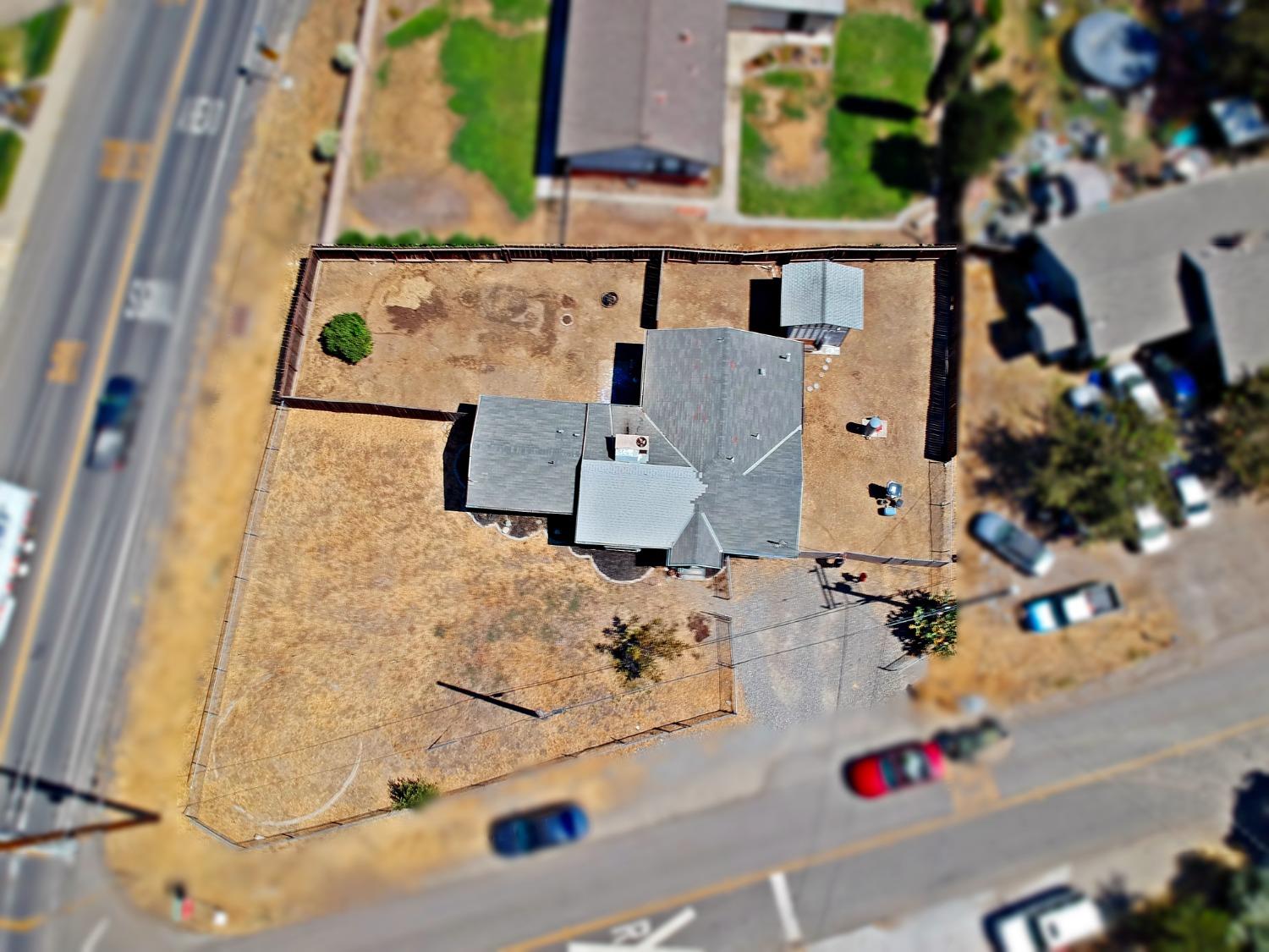 Photo of 22486 S 6th St in Banta, CA