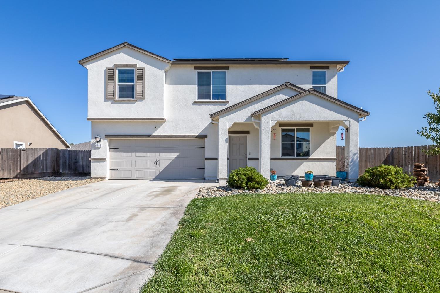 Photo of 1725 Blue Jay Ct in Olivehurst, CA