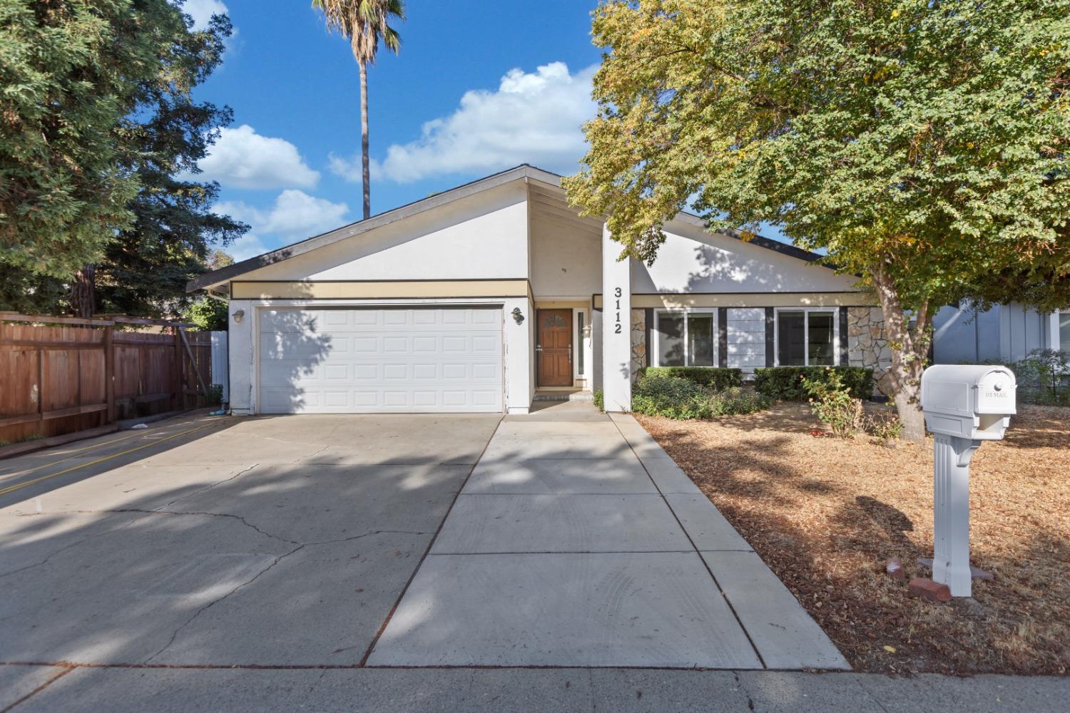 Photo of 3112 Brasilia Ct in Sacramento, CA