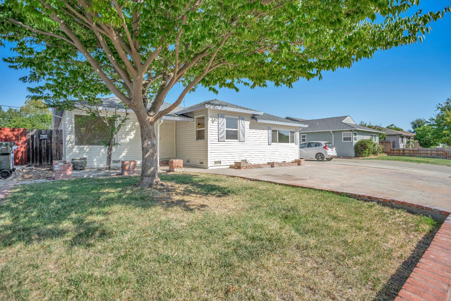 Photo of 5633 Harold Wy in Sacramento, CA