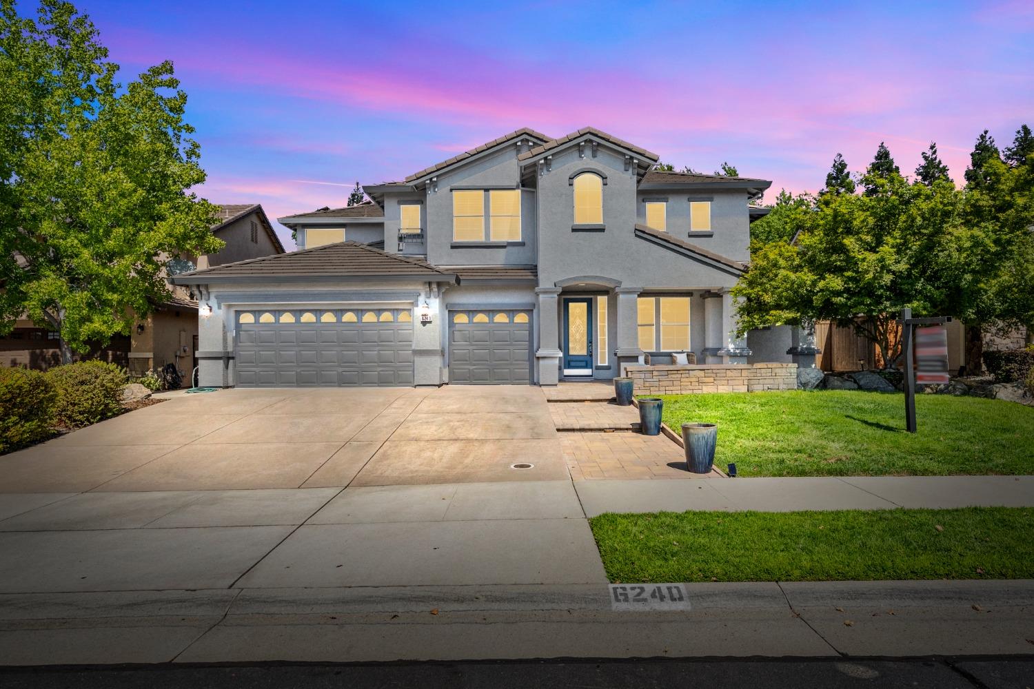 Photo of 6240 Crater Lake Dr in Roseville, CA