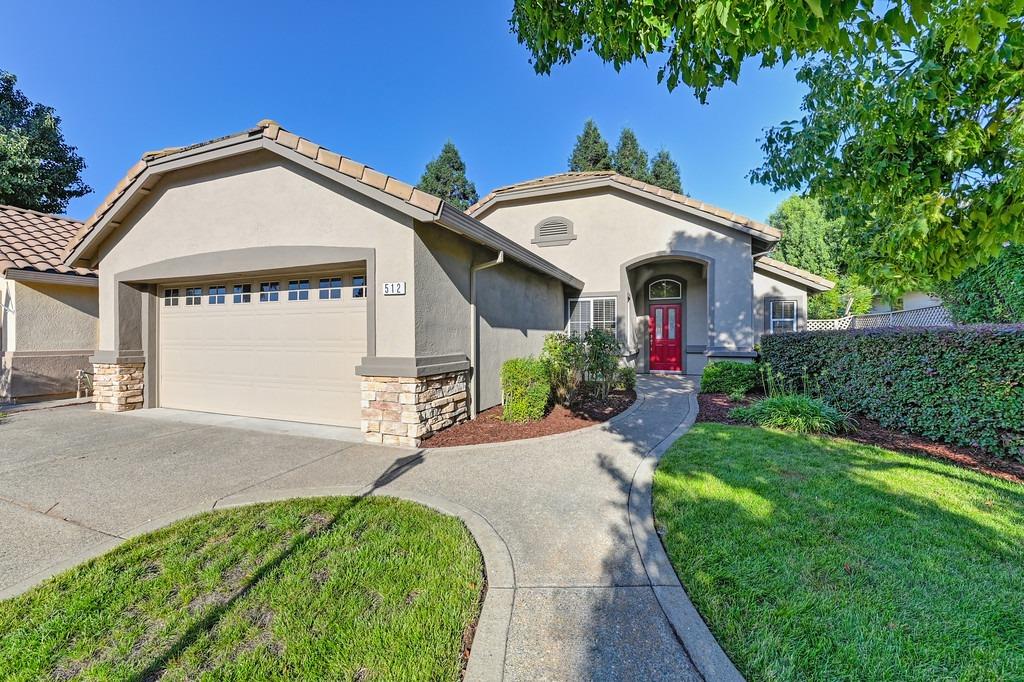 Photo of 512 Cobblestone Ct in Roseville, CA