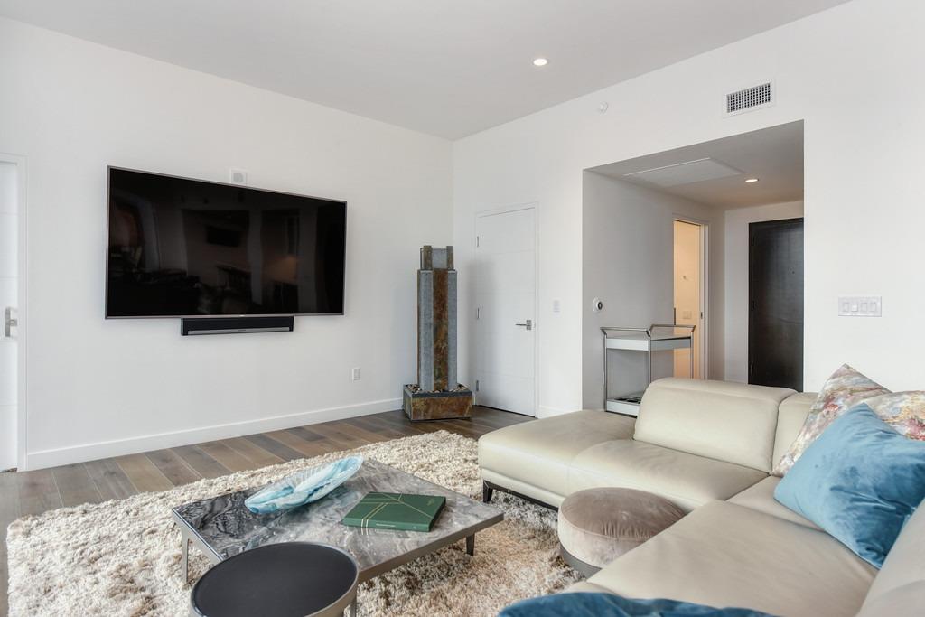 Photo #6: 223086943 Listing 