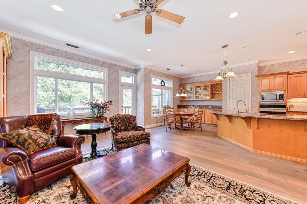 Marina Vista Lane, Fair Oaks, California image 25