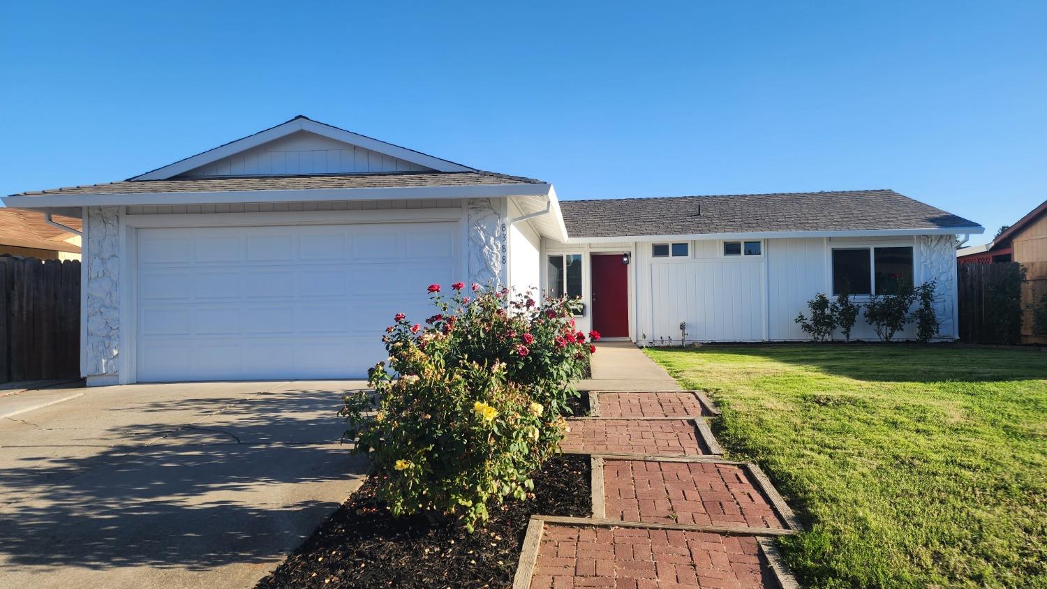 Photo of 8388 Sutter Buttes Wy in Sacramento, CA