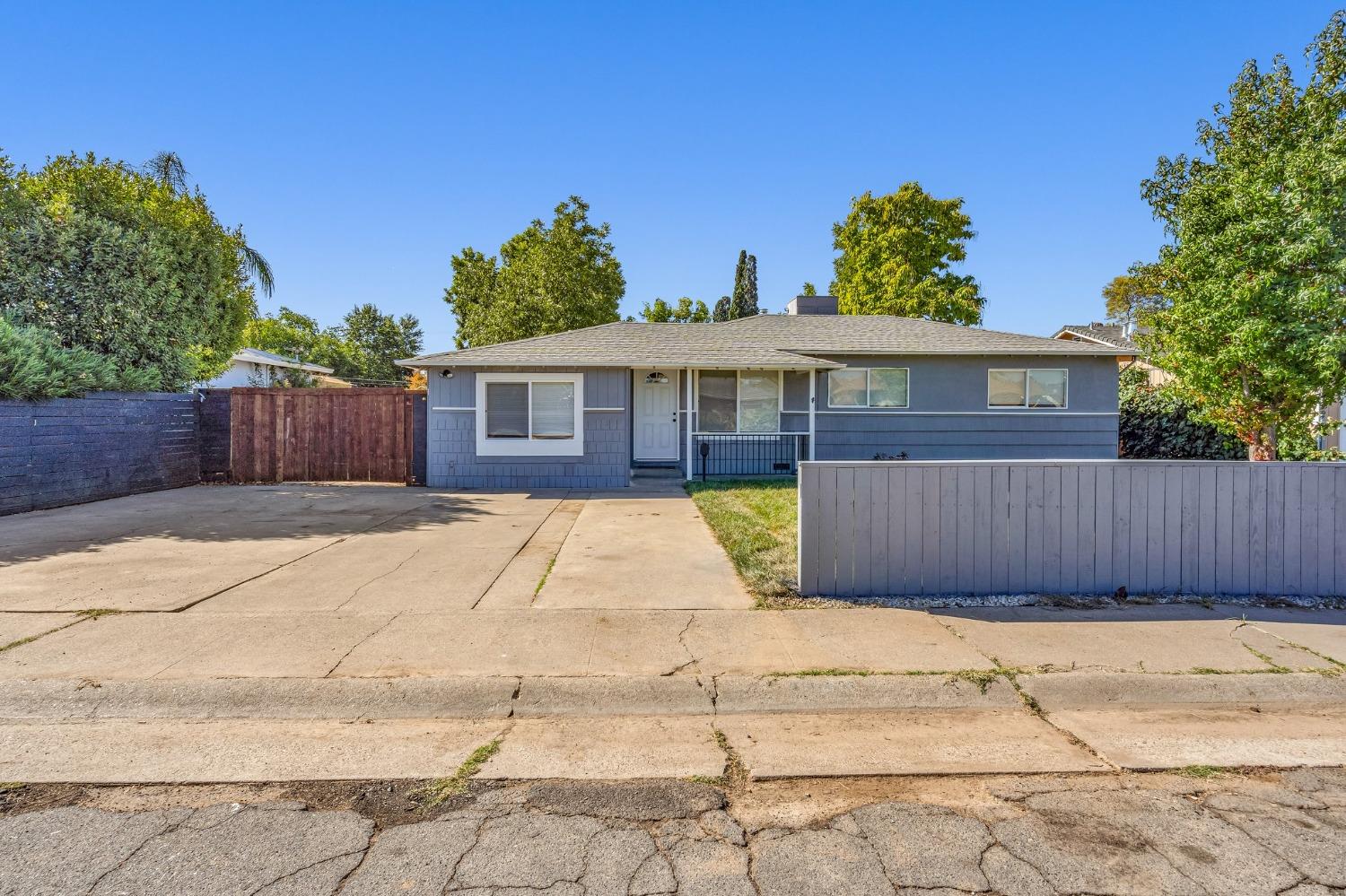 Photo of 4400 Bishop Wy in Sacramento, CA
