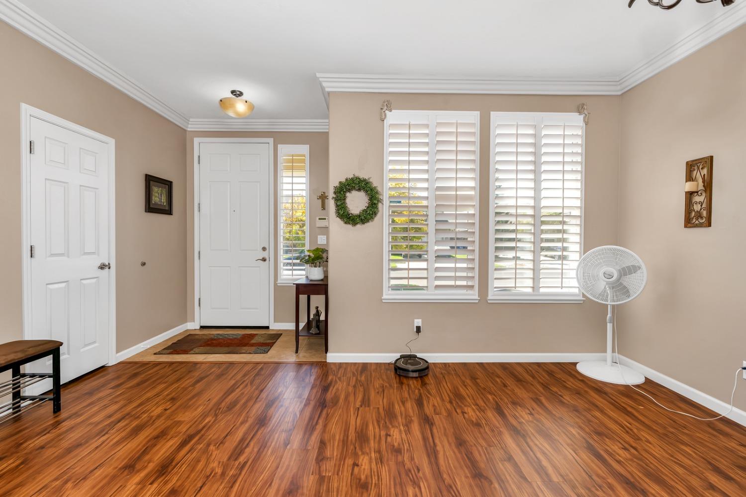 Detail Gallery Image 8 of 34 For 385 Noble Dr, Merced,  CA 95348 - 3 Beds | 2 Baths