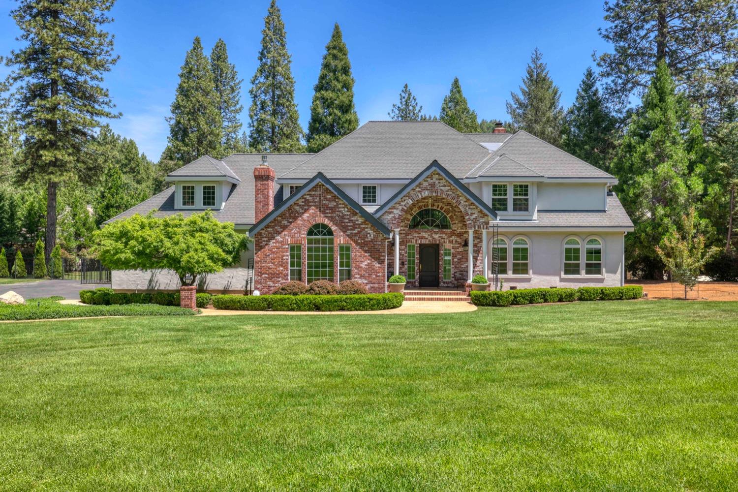 Photo of 13268 Woodstock Dr in Nevada City, CA