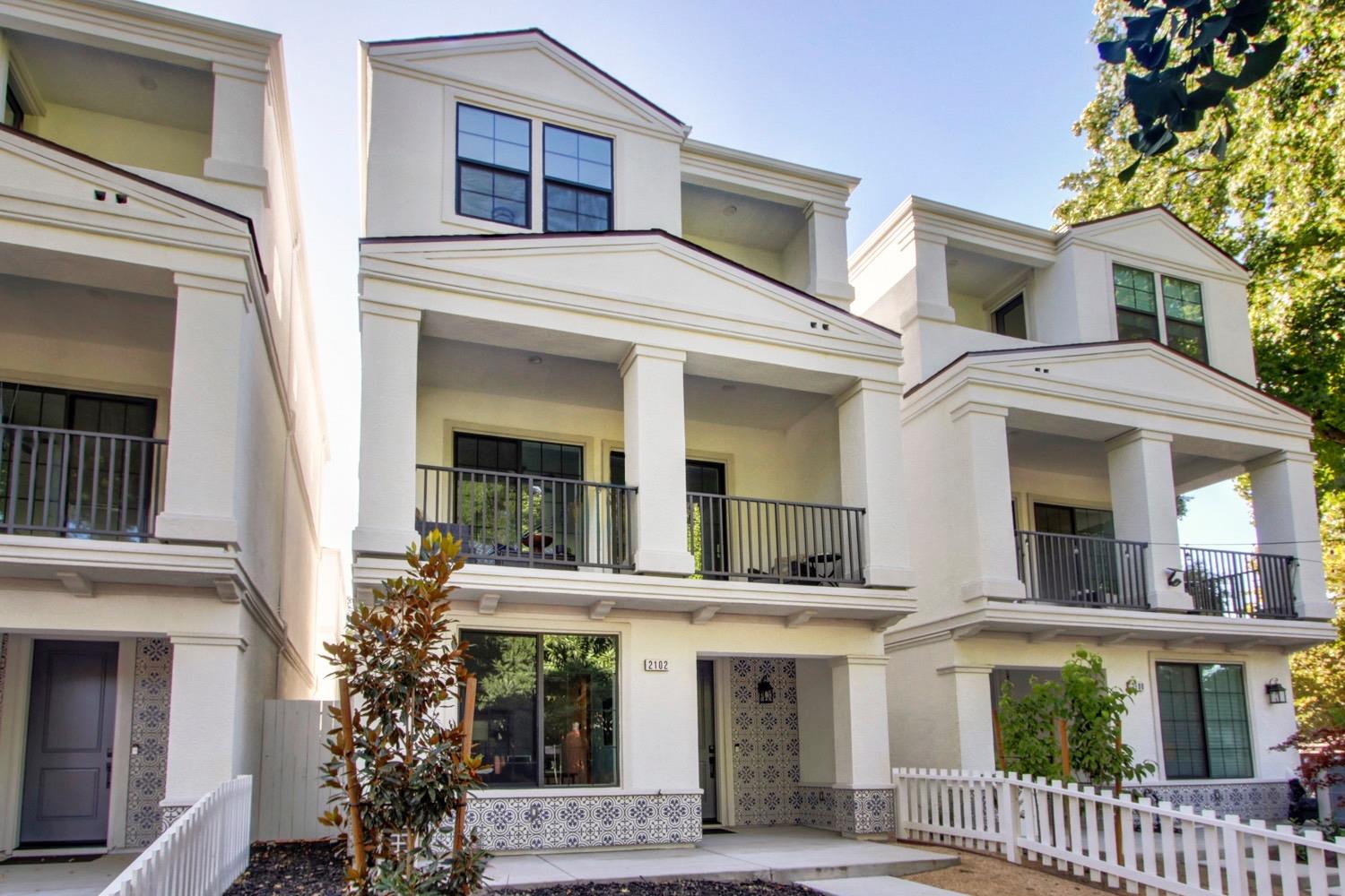 Photo of 2102 13th St in Sacramento, CA