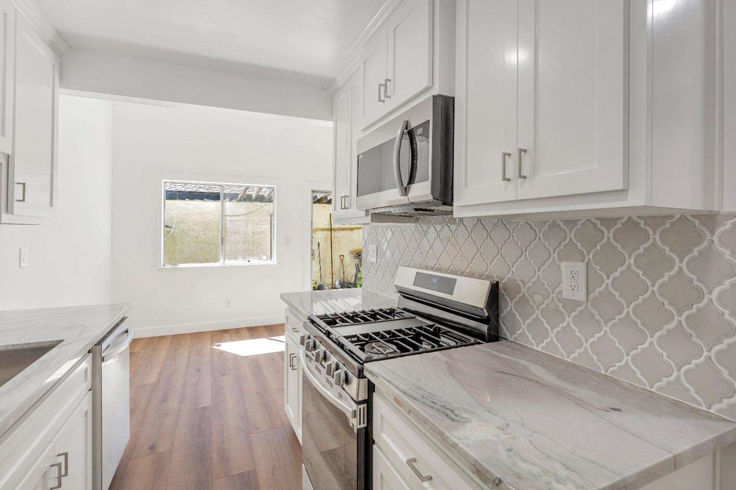 Photo #11: 223087365 Listing: Photo #11