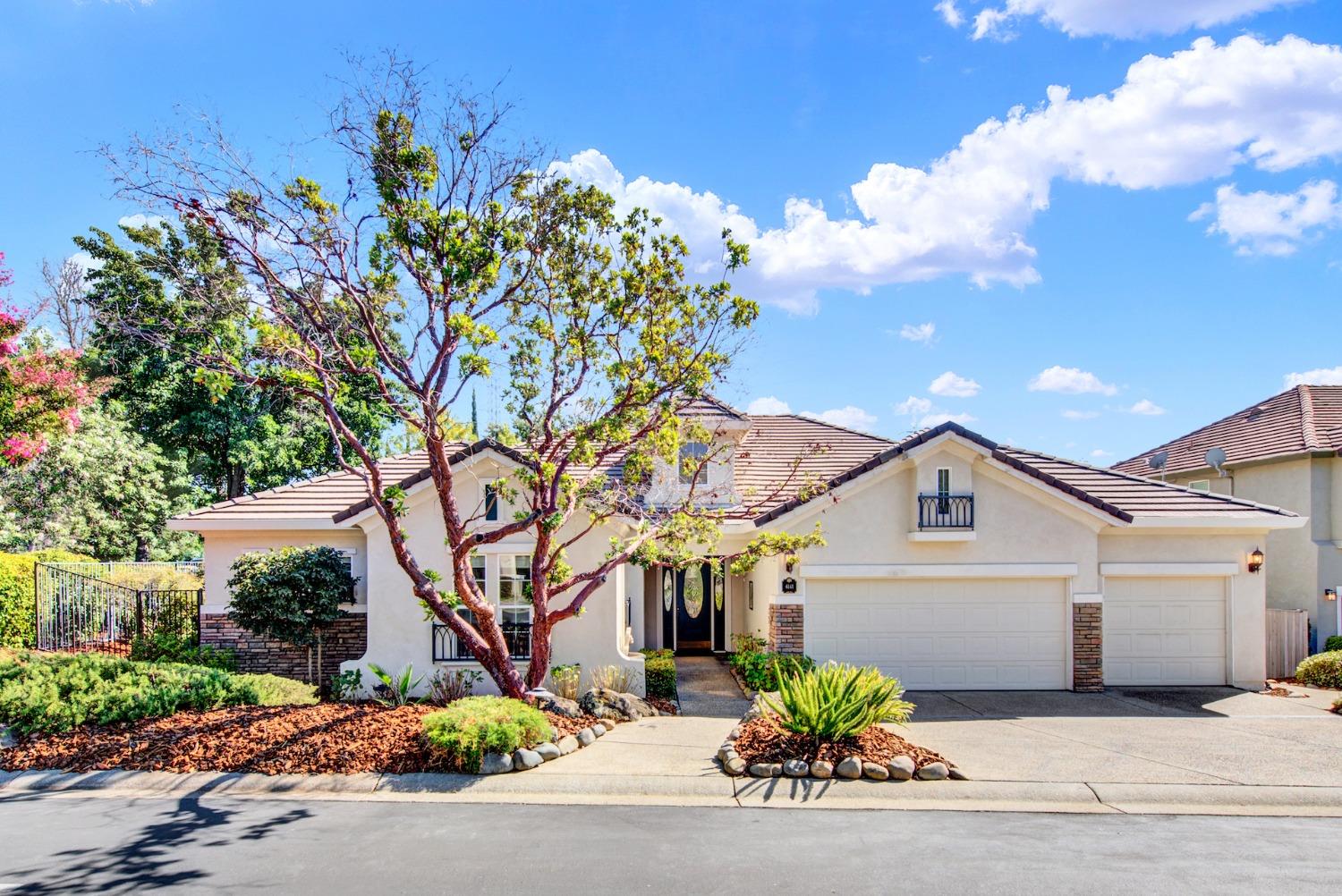 Photo of 6141 Lockridge Dr in Granite Bay, CA