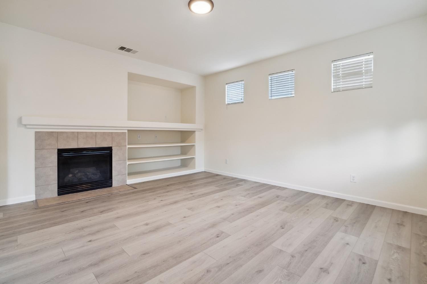 Detail Gallery Image 20 of 48 For 1233 Strawberry Dr, Merced,  CA 95348 - 4 Beds | 2/1 Baths