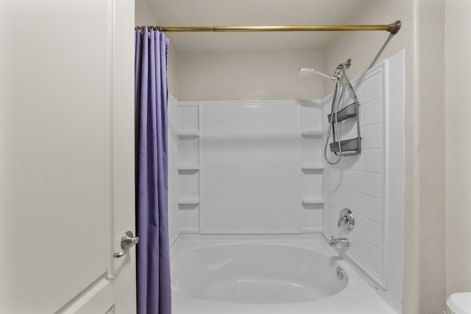 Photo #28: 223087711 Listing: Photo #28