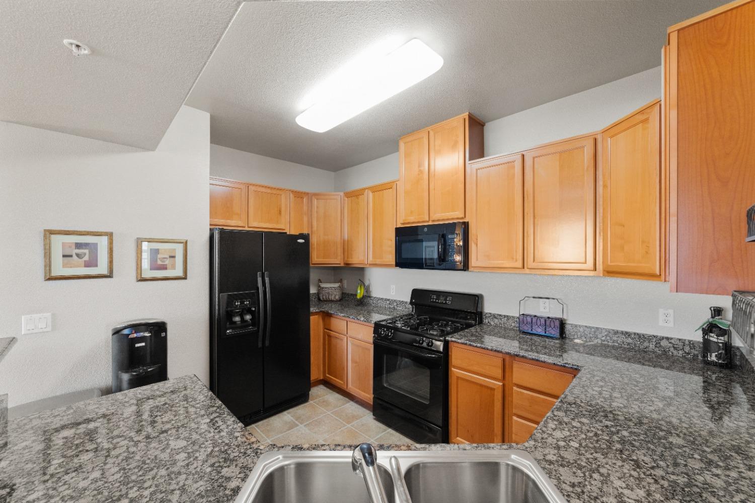 Photo #9: 223087711 Listing 