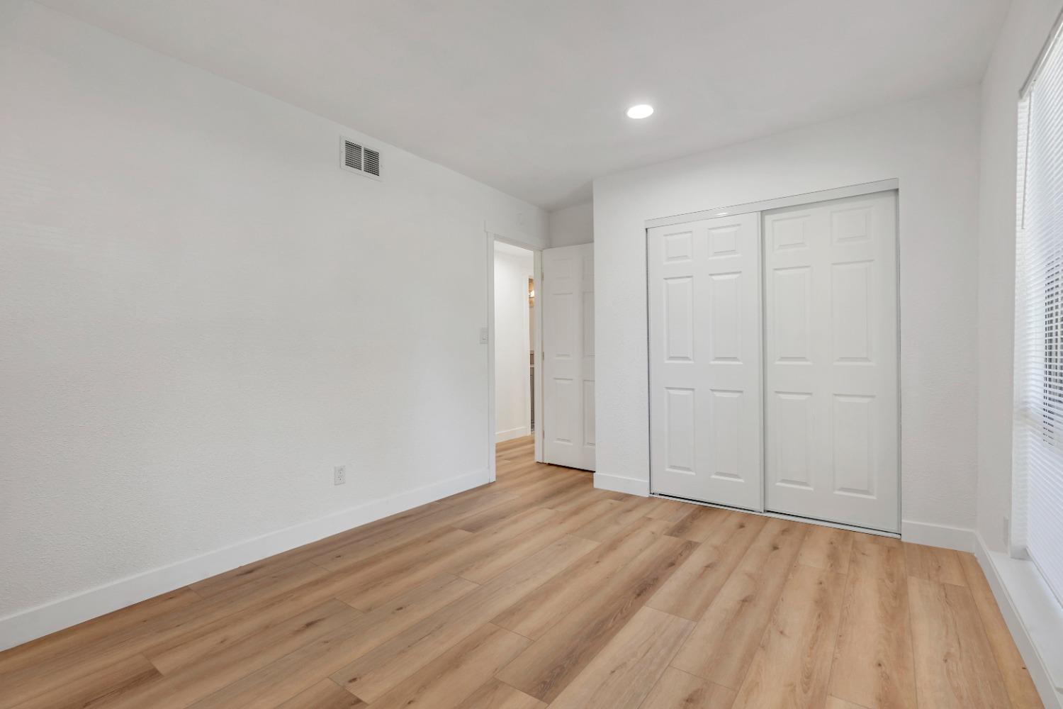 Photo #20: 223087365 Listing: Photo #20
