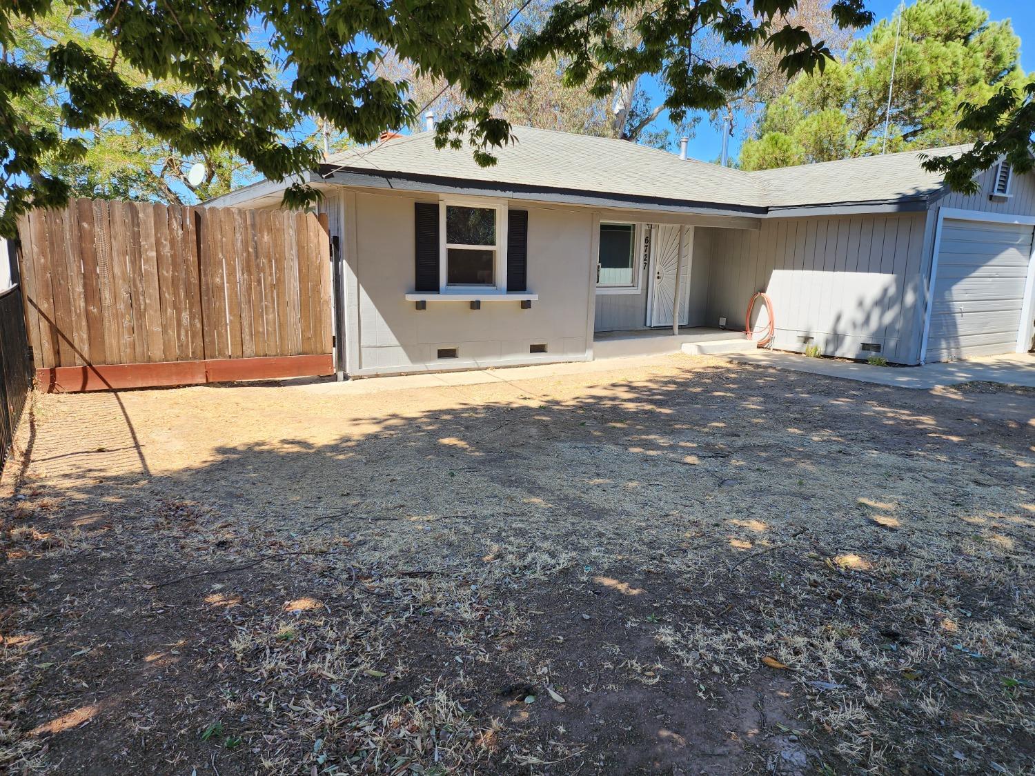 Photo of 6727 4th Ave in Rio Linda, CA
