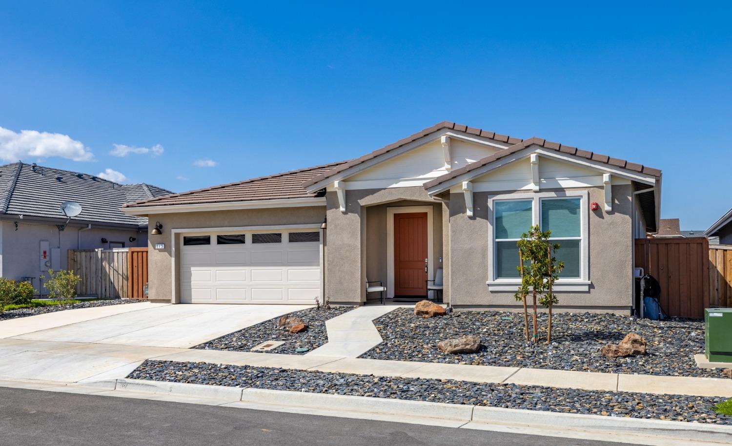 Photo of 843 Graf Wy in Winters, CA