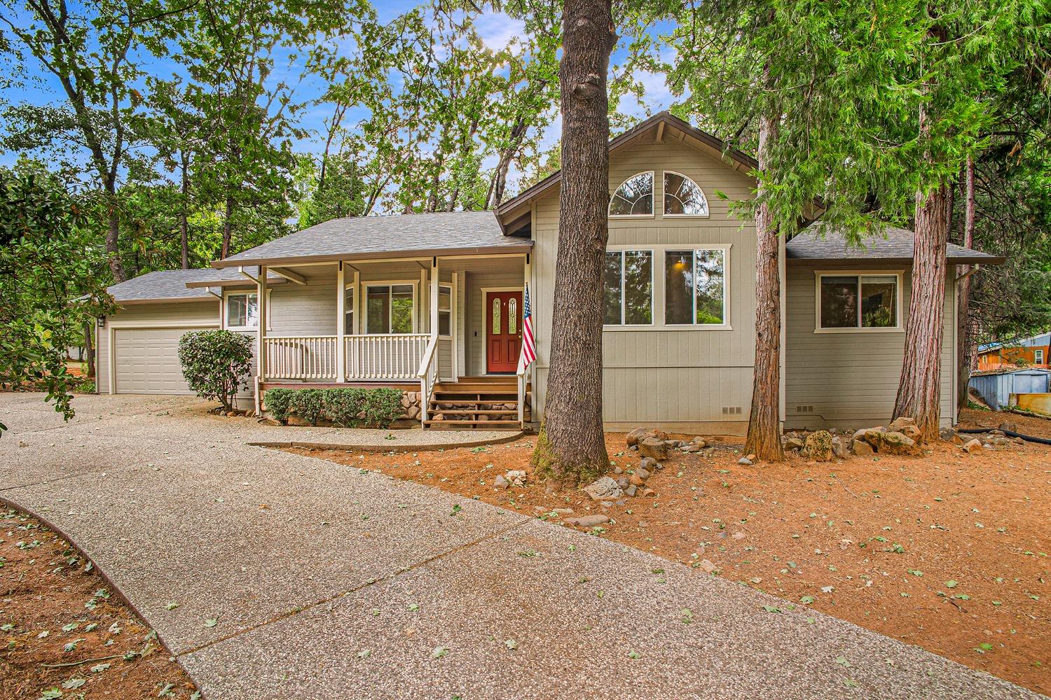 Photo of 14280 Wycliff Wy in Magalia, CA