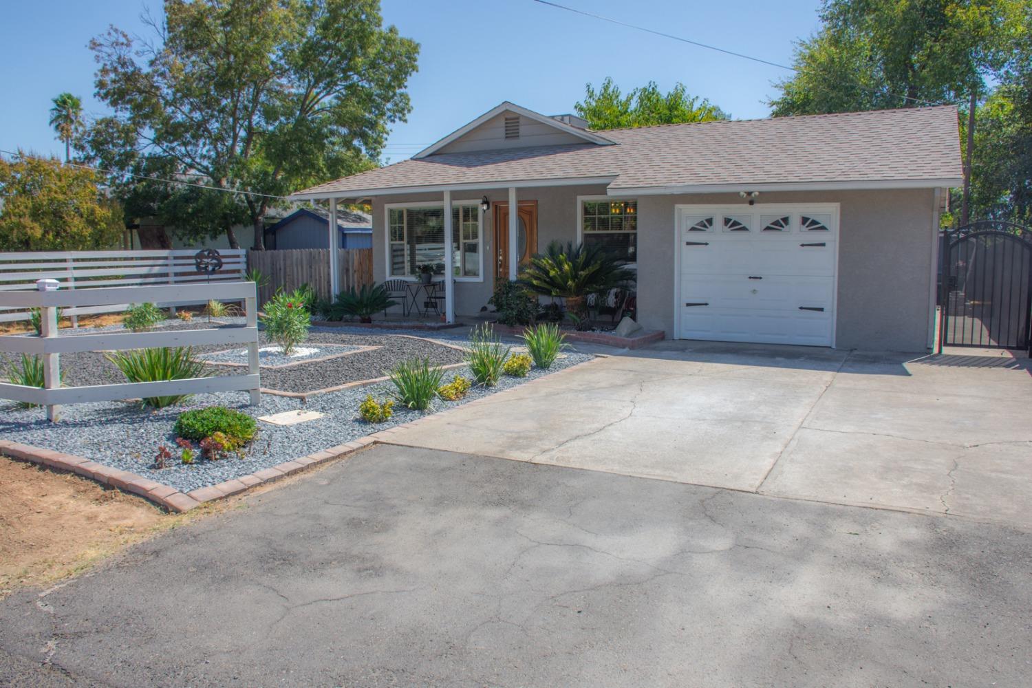 Photo of 1908 Helena Ave in Sacramento, CA