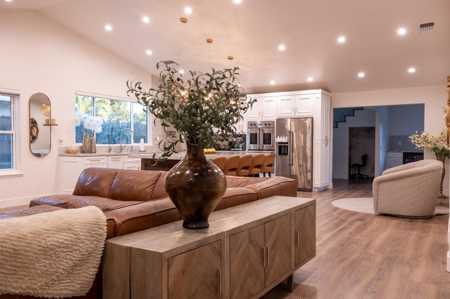 Photo of 3240 Explorer Dr in Sacramento, CA