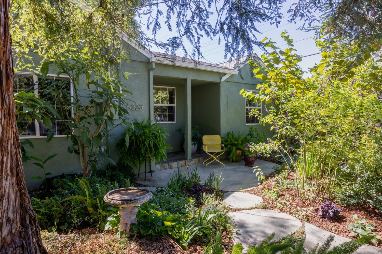Photo of 5220 19th Ave in Sacramento, CA
