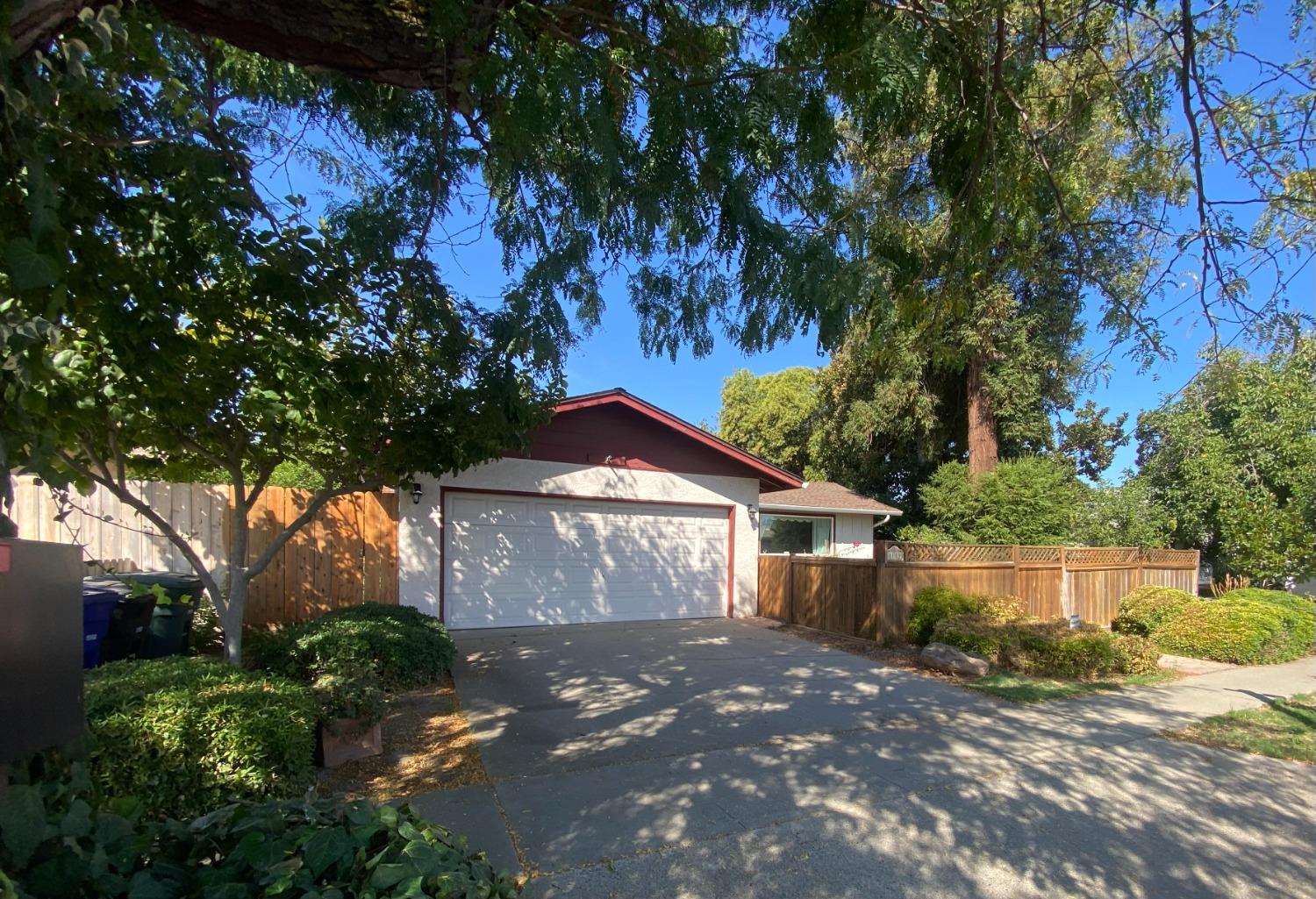 Photo of 1119 Rose Ave in Modesto, CA