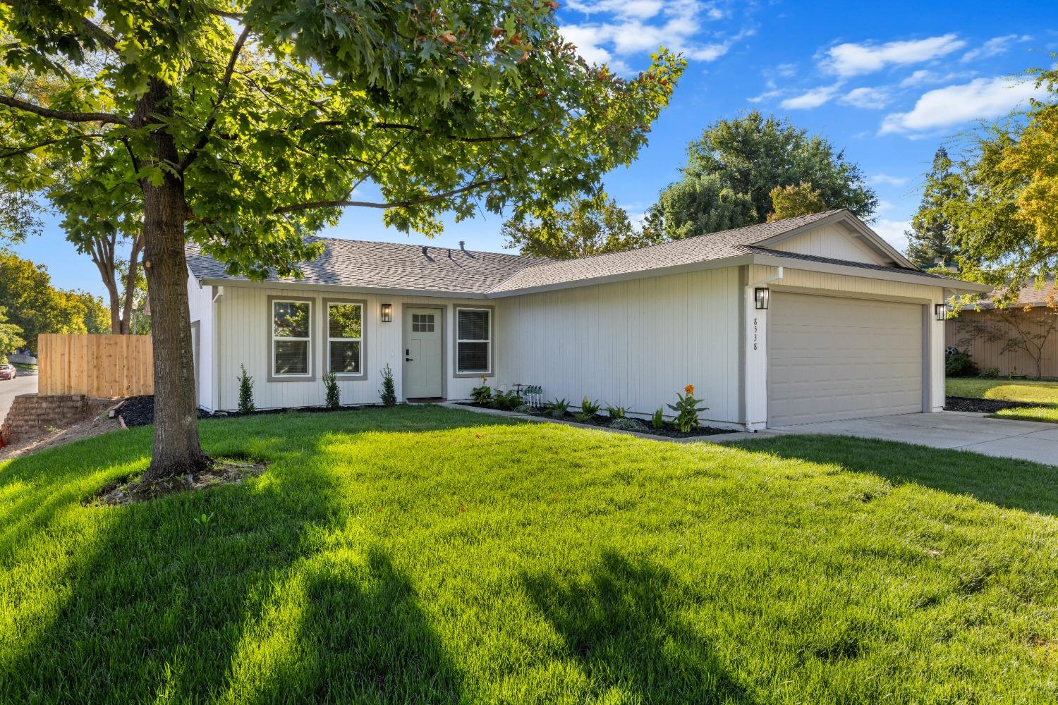Photo of 8538 Meandering Wy in Antelope, CA