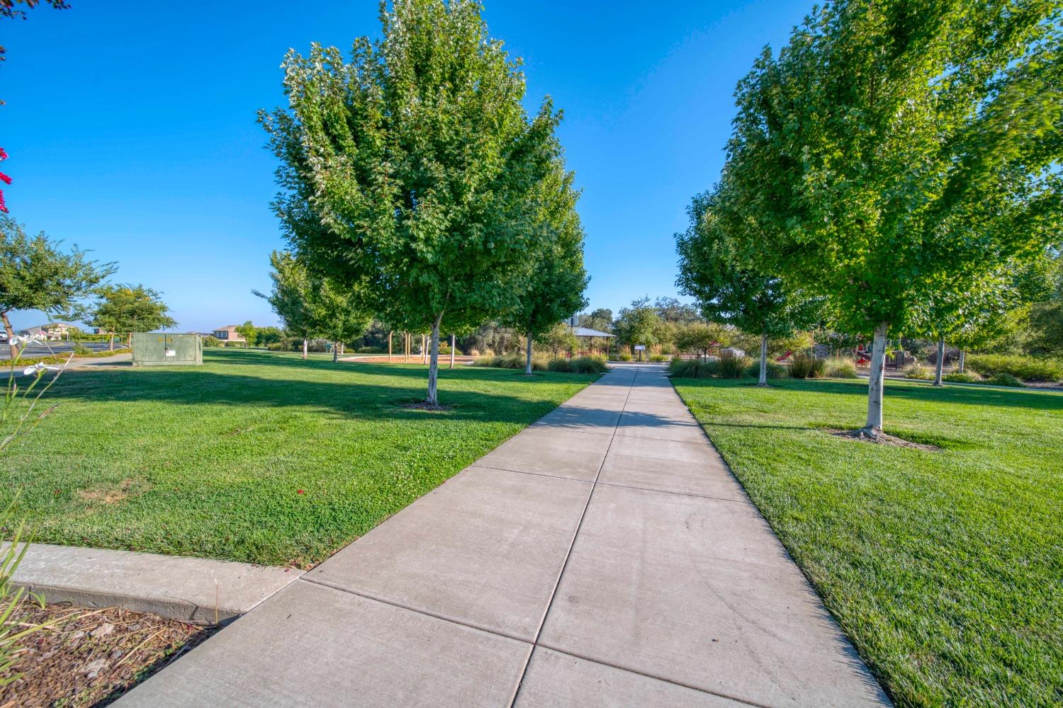 Huddlestone Circle, Roseville, California image 38