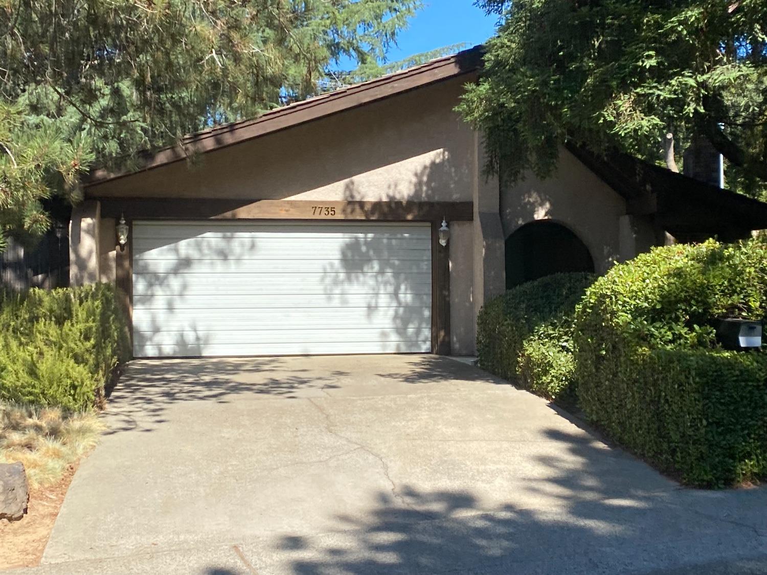 Photo of 7735 Ophelia Ct in Citrus Heights, CA