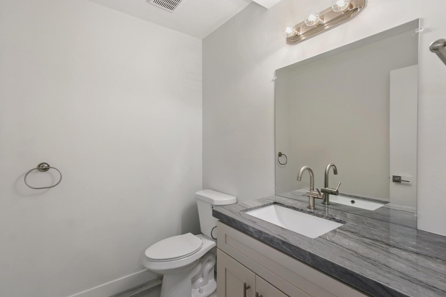 Photo #21: 223086758 Listing: Photo #21