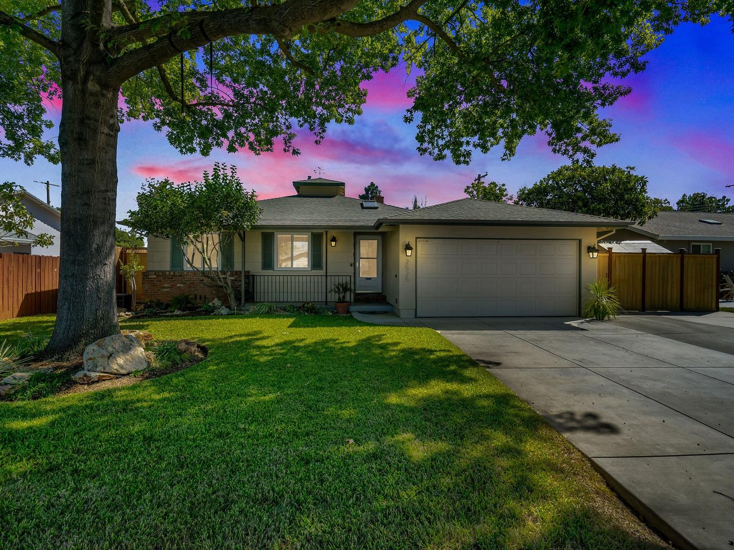 Photo of 2525 Cabernet Wy in Rancho Cordova, CA