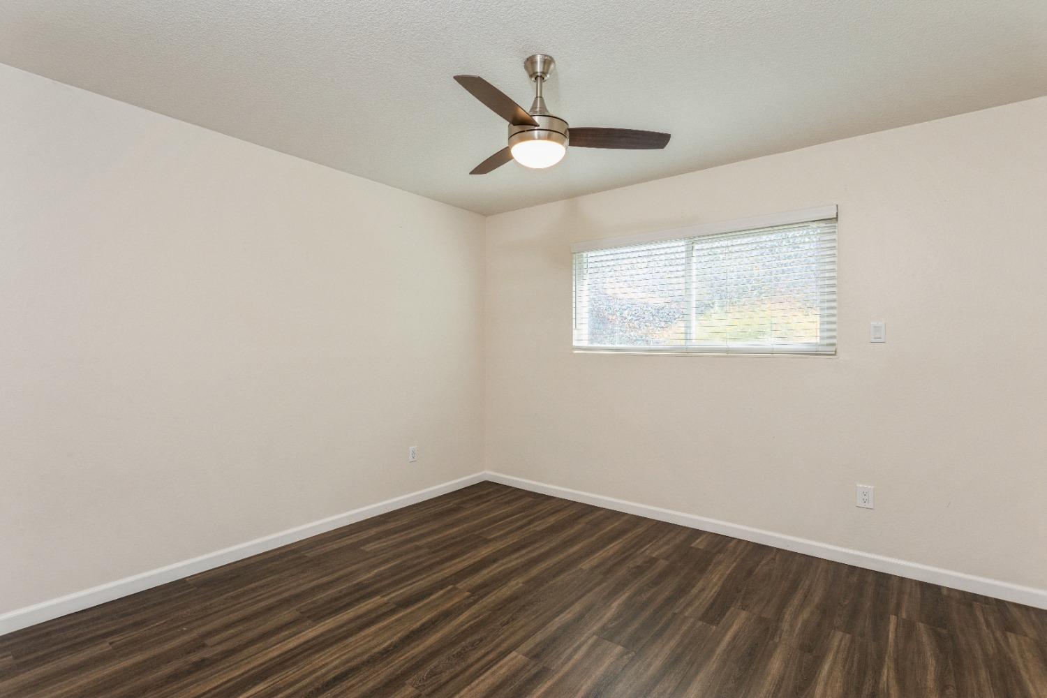 Photo #13: 223083967 Listing: Photo #13