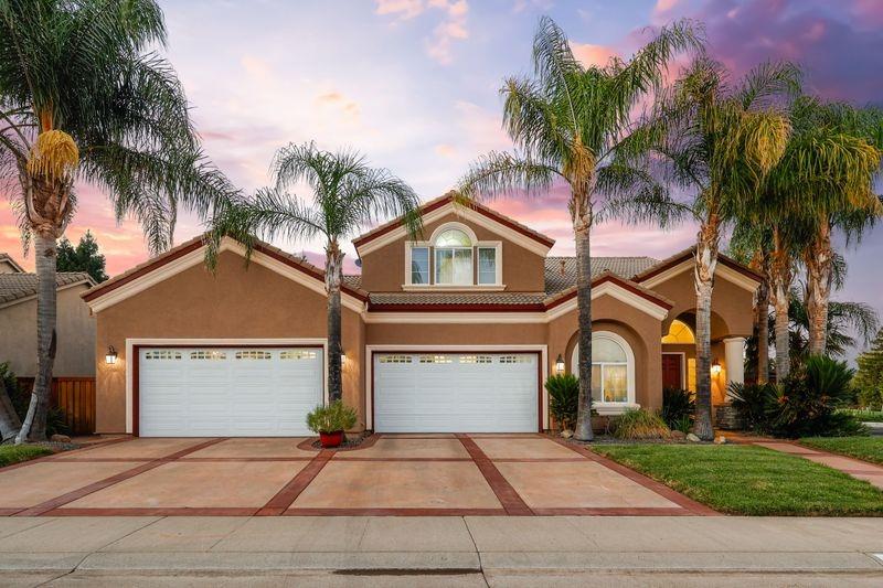 Photo of 8571 Castlehaven Ct in Elk Grove, CA