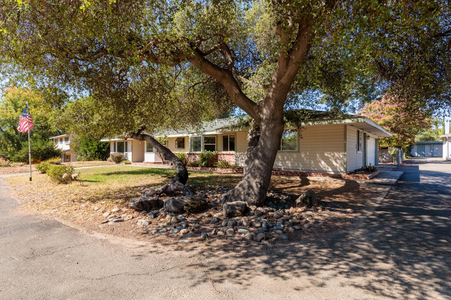 Photo of 7271 Hazel Ave in Orangevale, CA