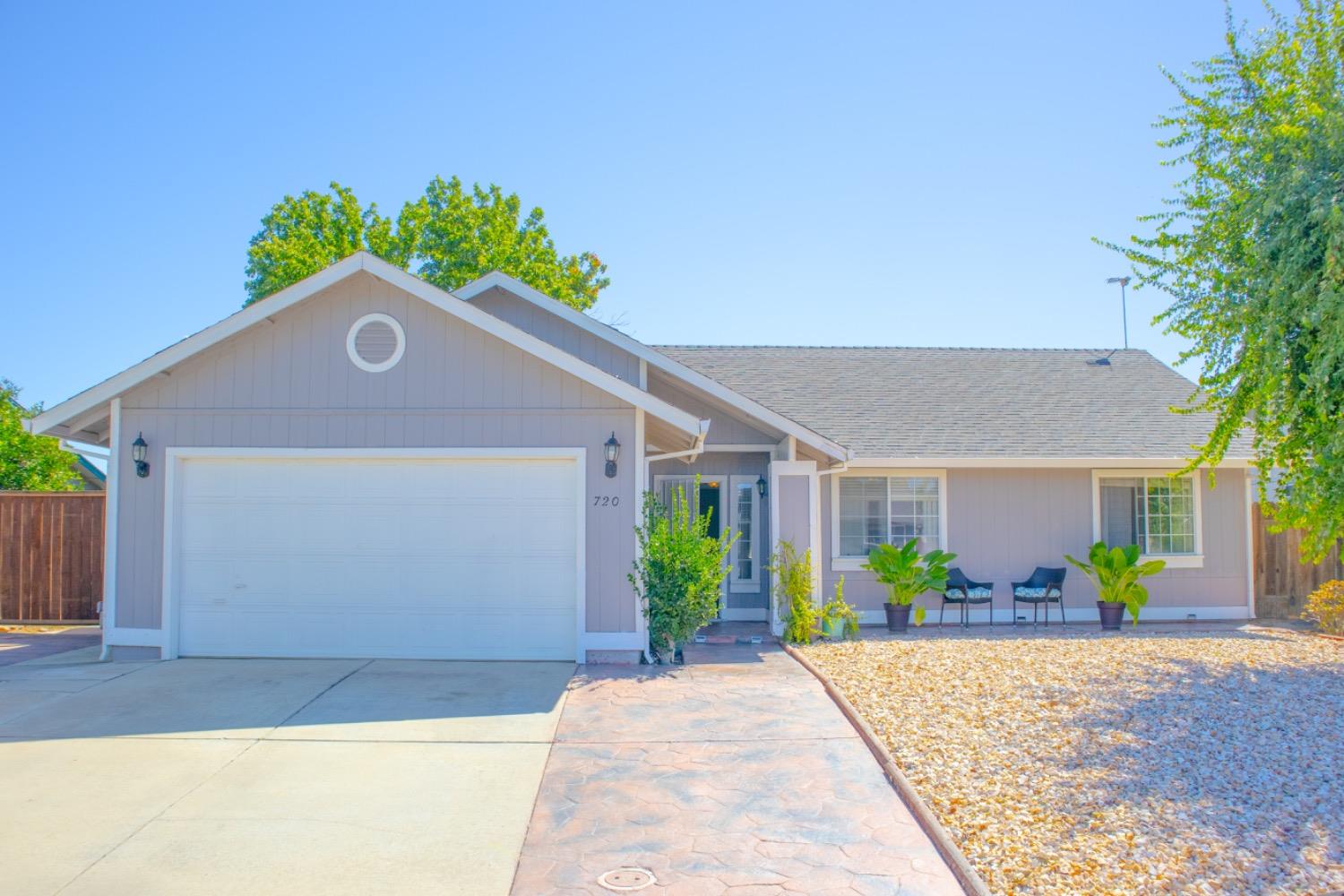 Photo of 720 Pestana Dr in Galt, CA