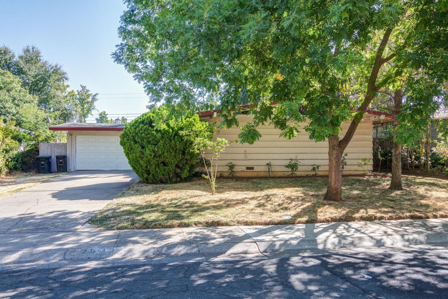 Photo of 2533 El Segundo Dr in Rancho Cordova, CA