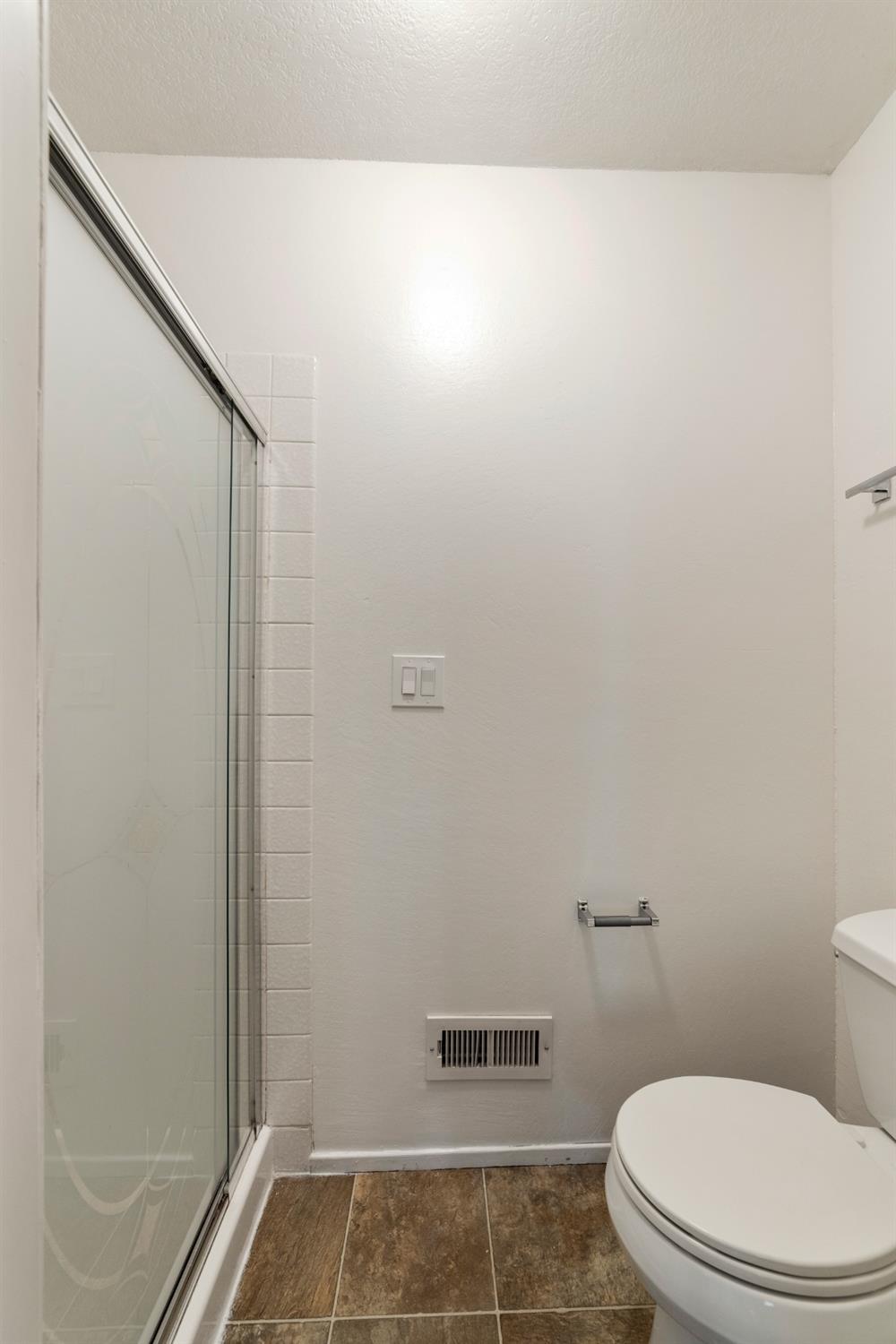 Photo #19: 223089109 Listing: Photo #19