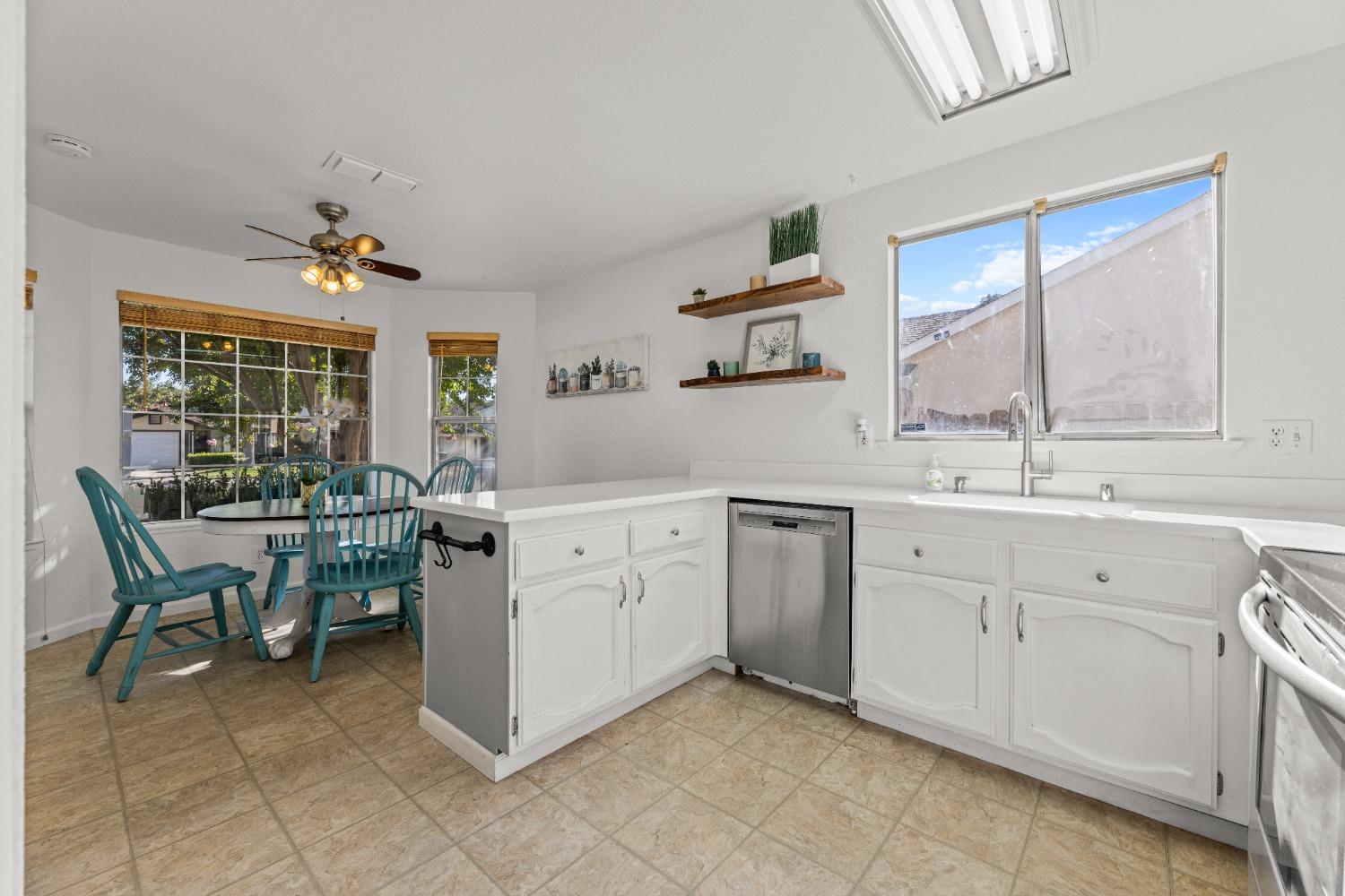 Photo of 4043 Beaver Creek Ct in Antelope, CA