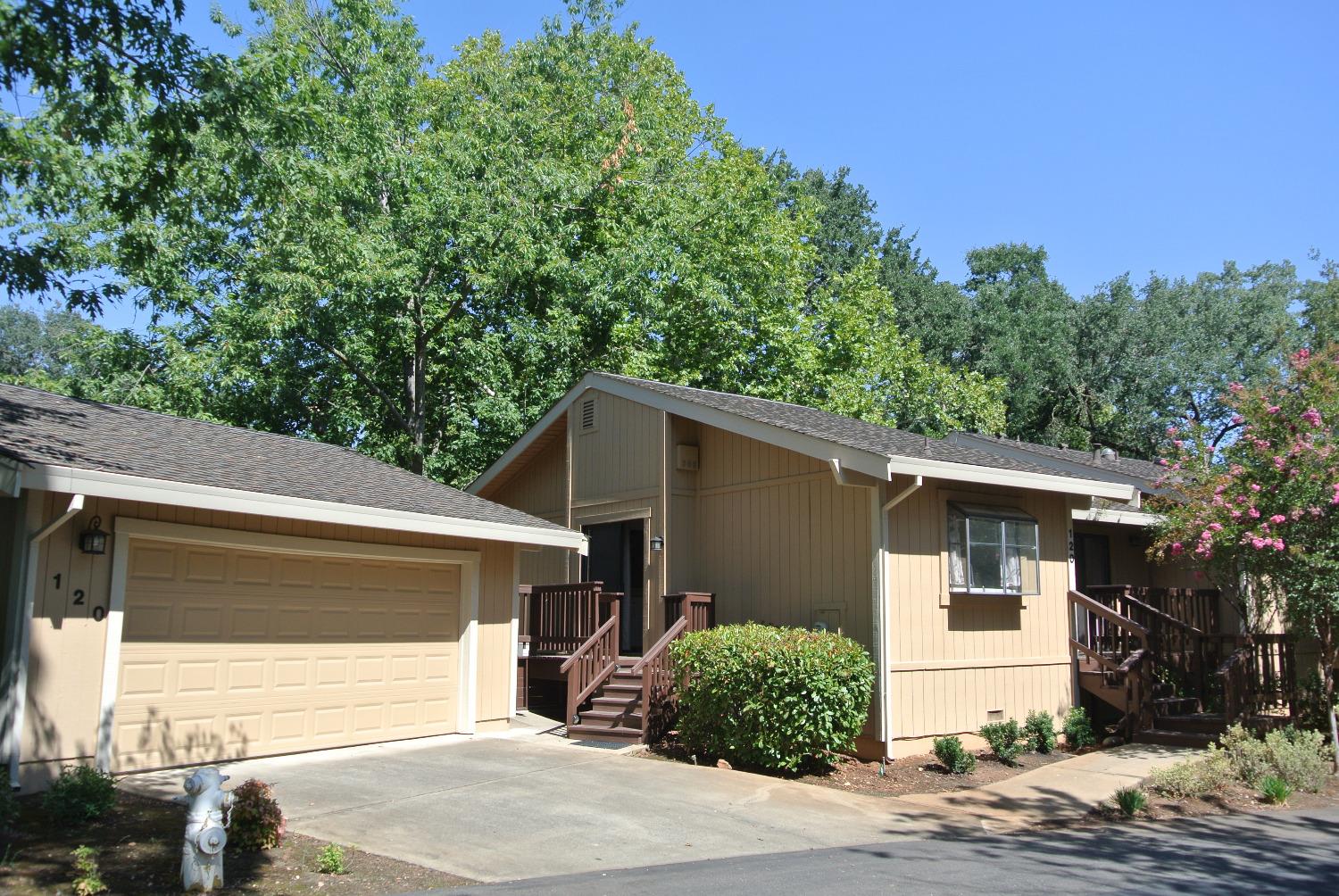 Photo of 120 Winding Canyon Ln in Folsom, CA