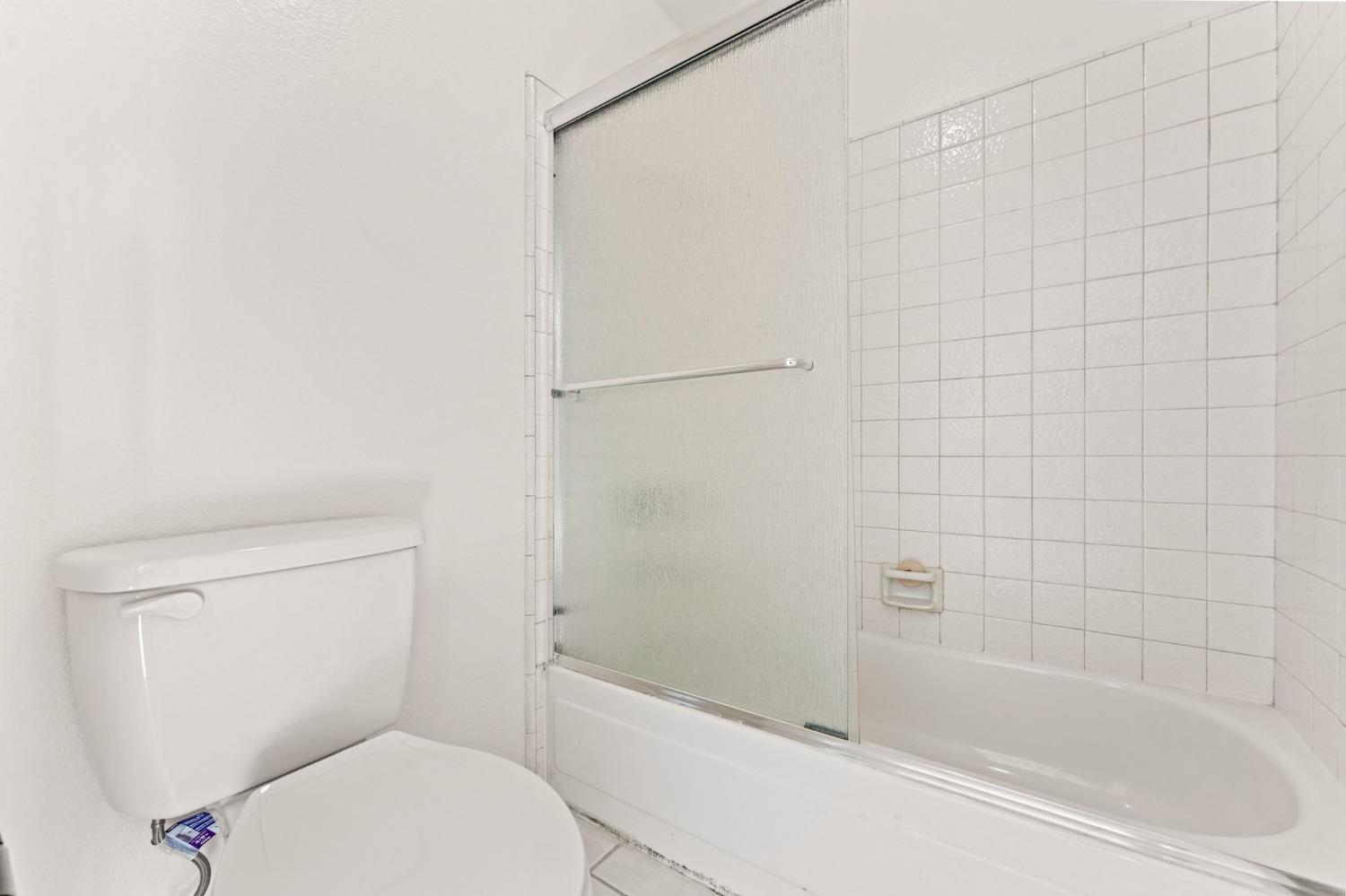 Photo #26: 223089680 Listing: Photo #26