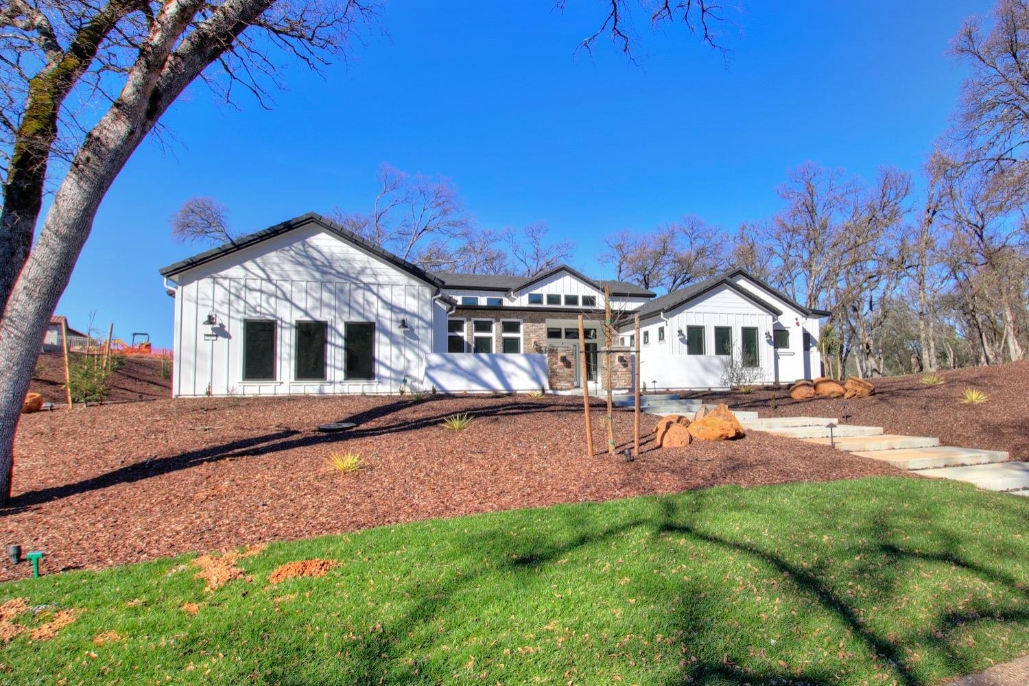Photo of 12977 Austin Forest Cir in Auburn, CA