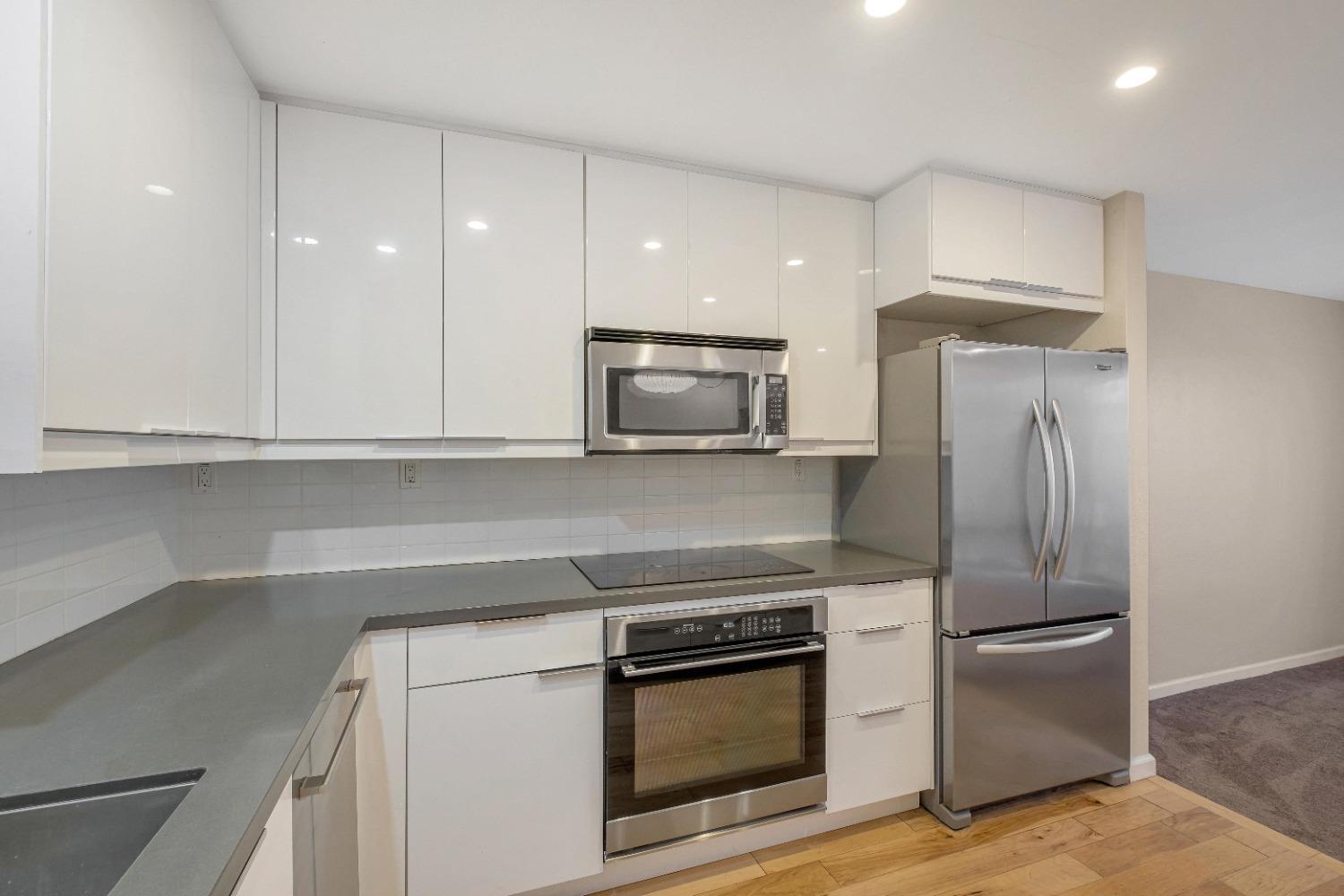 Photo #14: 223089682 Listing: Photo #14