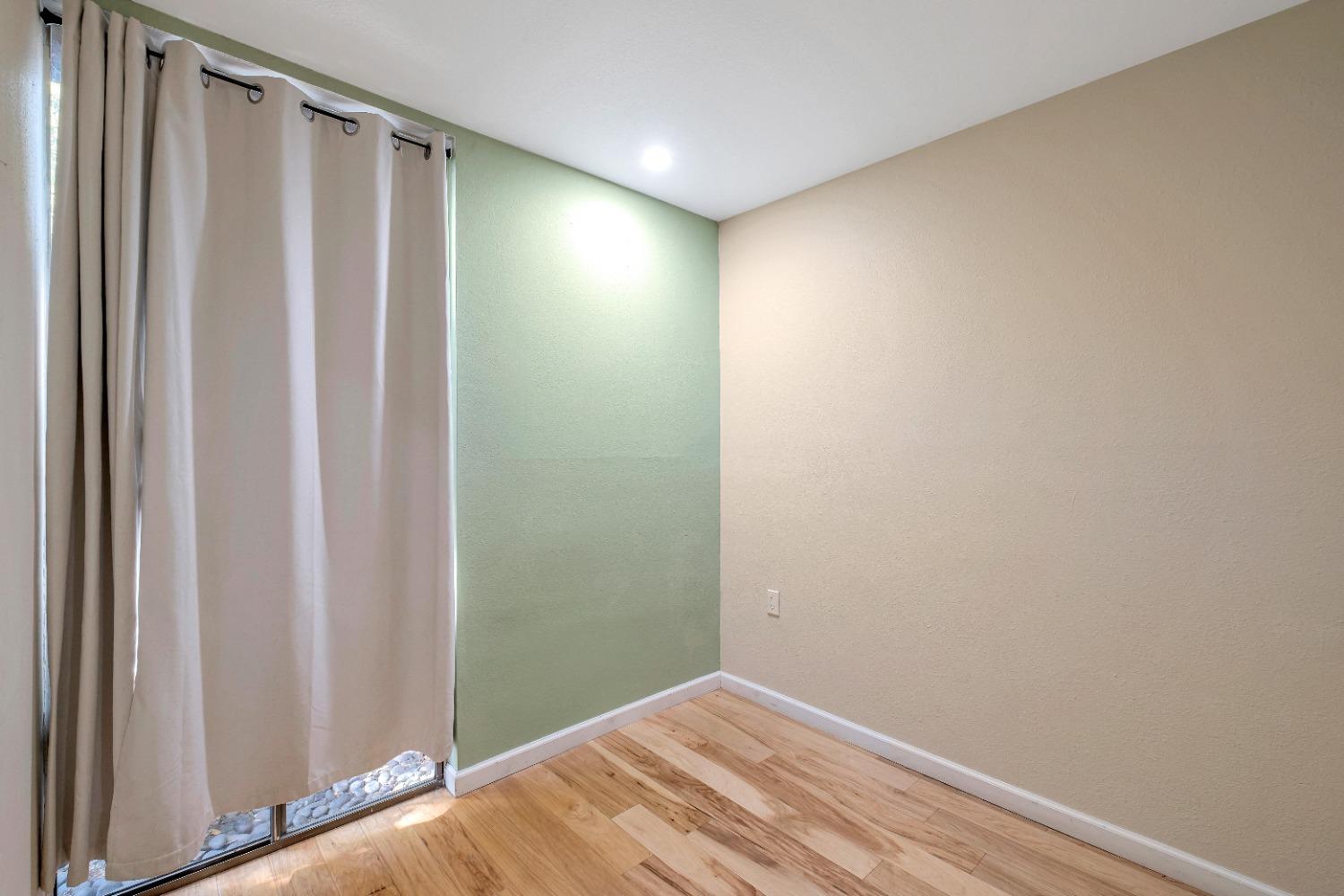 Photo #22: 223089682 Listing: Photo #22
