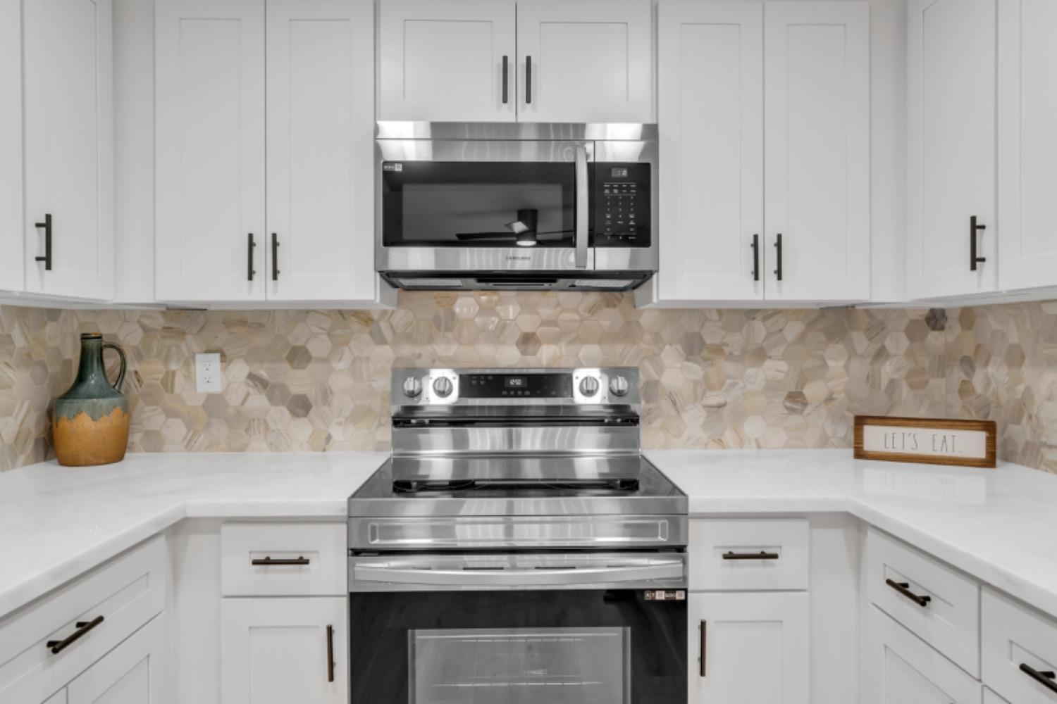 Photo #12: 223089508 Listing 