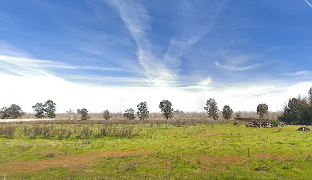 Photo of 290 Lee Rd in Nicolaus, CA