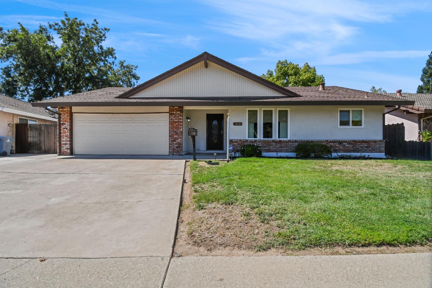 Photo of 1410 El Dorado Ln in Yuba City, CA